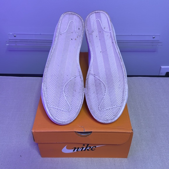 Nike Blazer Mid 77 Vintage High Top Sneakers - Picture 4 of 4